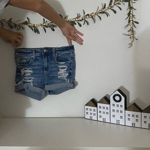 American eagle: denim shorts
